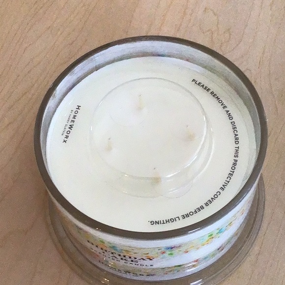 New Homework Slatkin & Co. Scented Candle Birthday Cake 18oz. - Picture 4 of 5